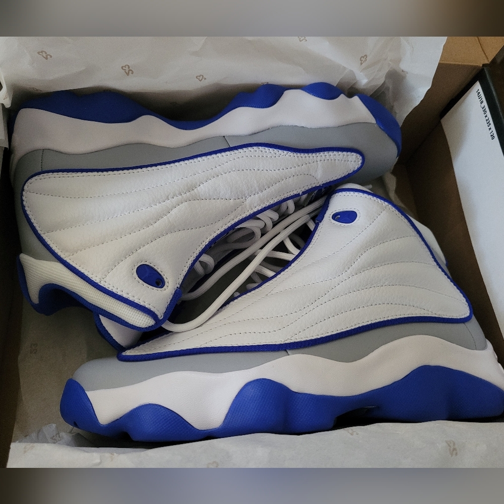 Jordan Pro Strong 7y (GS) W 8.5, White/ Racer Blue/Wolf Grey